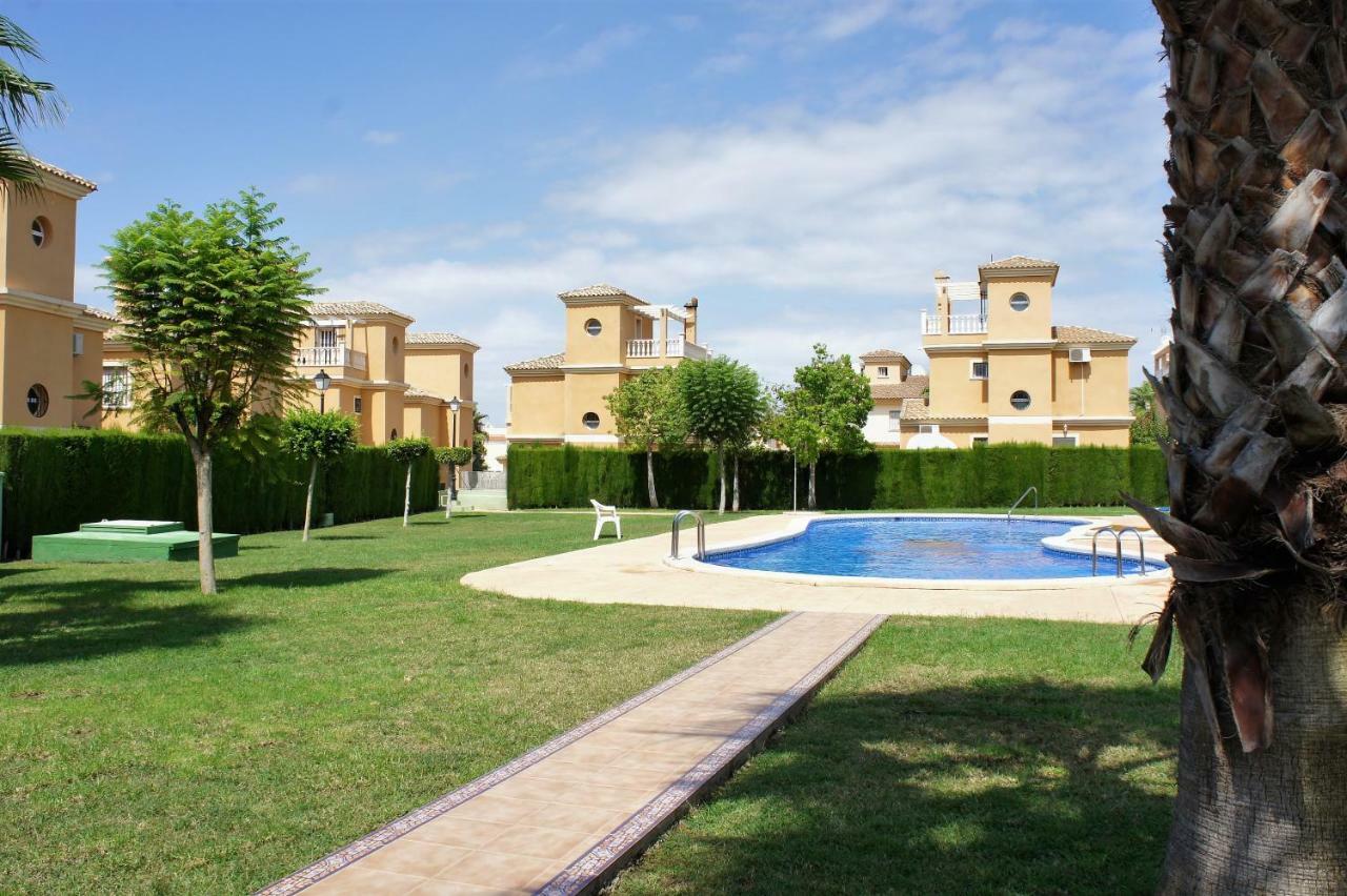 Villa Las Tres Perlas アルゴルファ エクステリア 写真